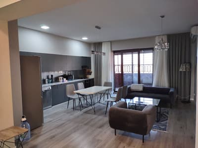 Аренда 4-комн. кв. 155 м²