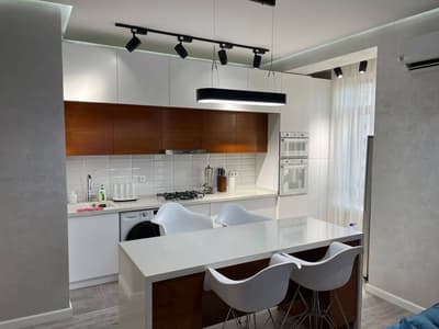 Аренда 3-комн. кв. 90 м² — улица Бабура