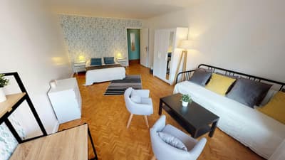 Аренда 2-комн. кв. 53 м² — улица Абая