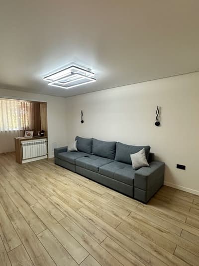 Аренда 2-комн. кв. 55 м² — улица Буюк Ипак Йули, 60