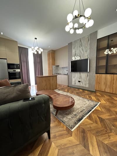 Аренда 2-комн. кв. 77 м² — улица Якуба Коласа, 4