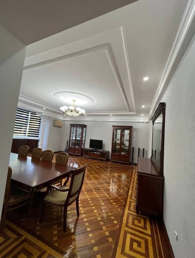 Аренда 3-комн. кв. 210 м² — квартал Ц, 1