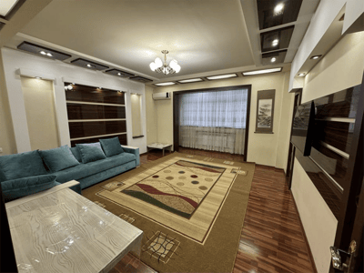 Аренда 3-комн. кв. 83 м² — метро Космонавтов