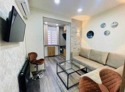Аренда 4-комн. кв. 140 м² — улица Бабура