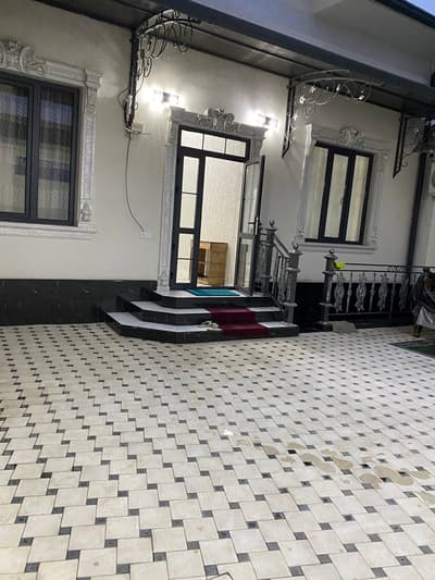 Аренда 5-комн. коммерция 200 м² — улица Кумарык