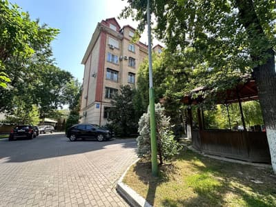 Аренда 3-комн. кв. 120 м² — улица Якуба Коласа, 10/2