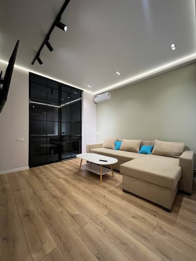 Аренда 2-комн. кв. 61 м² — 8-й квартал