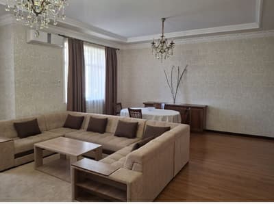 Аренда 4-комн. кв. 185 м² — улица Саида Барака, 16Б