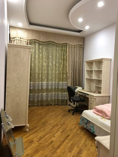 Аренда 4-комн. кв. 150 м² — улица Мирабад, 30