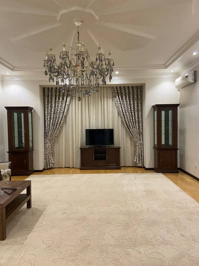 Аренда 3-комн. кв. 170 м² — улица Шахрисабз, 14/2