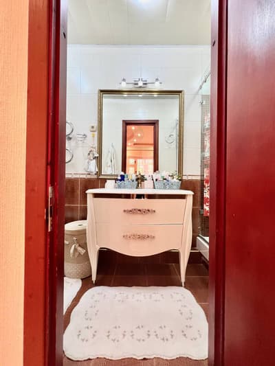 Продажа 5-комн. кв. 182 м² — улица Айбека, 55