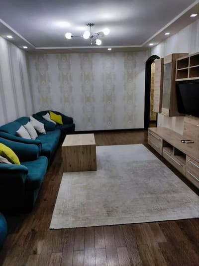 Аренда 4-комн. кв. 98 м²