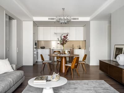 Аренда 3-комн. кв. 130 м² — 6