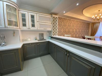 Аренда 3-комн. кв. 130 м²