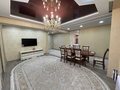 Аренда 4-комн. кв. 198 м²