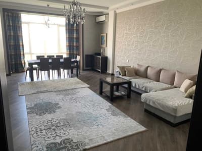 Аренда 3-комн. кв. 130 м²