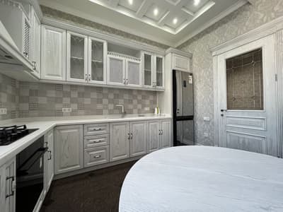 Аренда 3-комн. кв. 100 м²