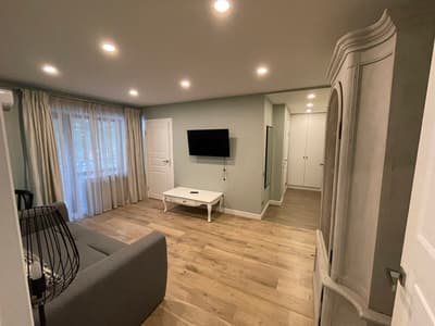 Аренда 2-комн. кв. 110 м² — метро Айбек