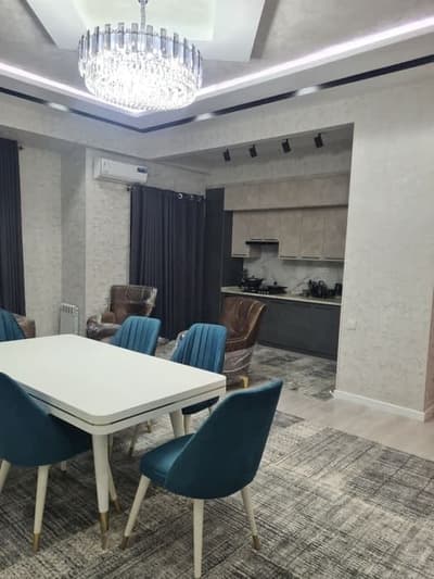 Аренда 3-комн. кв. 115 м²
