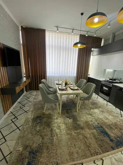 Аренда 4-комн. кв. 103 м² — 27