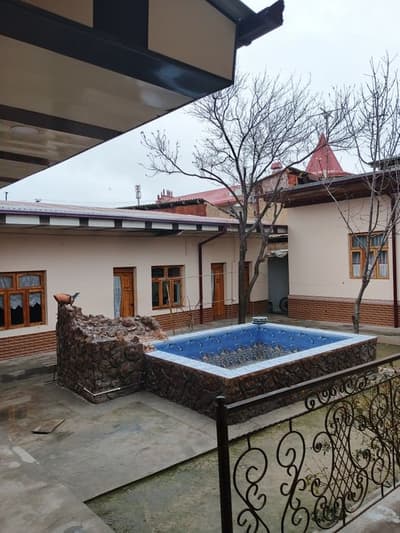 Uy sotiladi 4.5 sotix