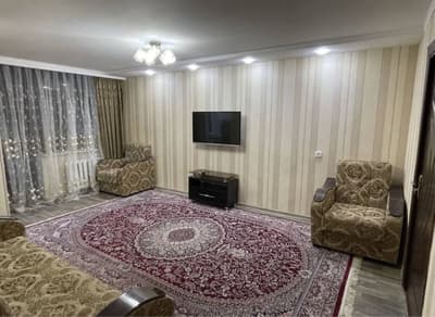 Чиланзар 1 квартал Продам 2/3/4 кирпич Балкон 2/4