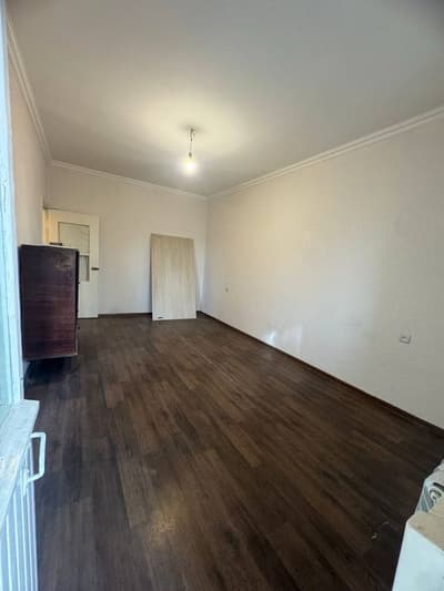 Продается 1 комнатная квартира. Мирзо Улугбекский район. Массив Феруза