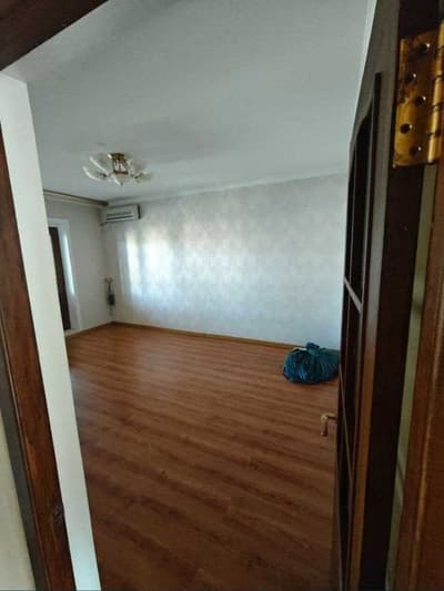 4/5/9 квартира на Юнусабад 4 квартал Ор напротив ресторана Шохсарой