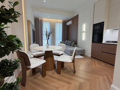 ЖК Wiston ул.Ниезбек дорогой качественный ремонт 3х комнатная 76м²