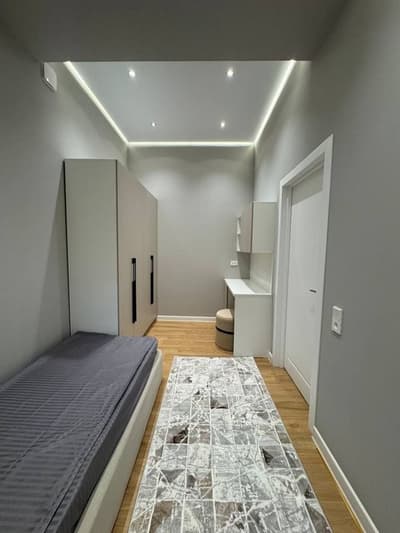 Ozod sharkda srochan 3 x sotida