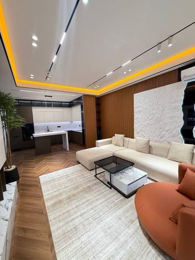 Мирабадский район. Жк Мирабад Авеню 2/3/9. Вид во двор. Укомплектована