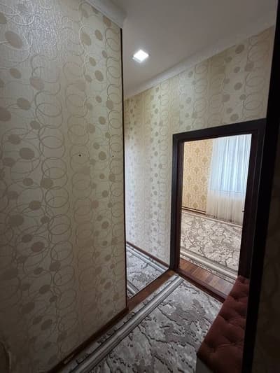 Тезда 5 каватли янги домнинг 4 каватидан 1 хоналик квартира,35квм, сот