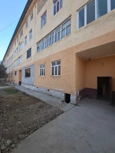 Uy(dom) sotiladi. 3 xona