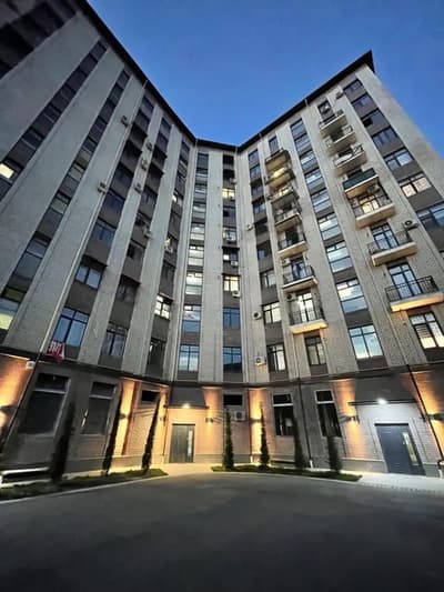 Новостройка Neo House ул.Баку 3/8/10 (80 м2) 100% Кирпич