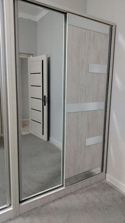 Уй сотилади  ватнида