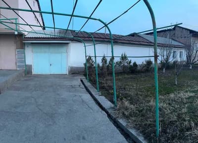 Erkin mahalla Olim polvon orqasida 13 sotixli uy  sotiladi zor narxda