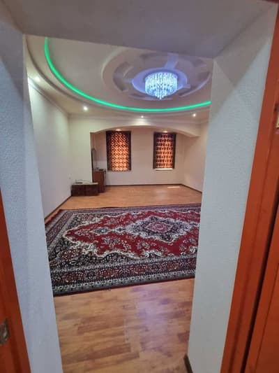 Янги домдан 2 хонали 2 каватда  квартира сотилади 7-Гузал