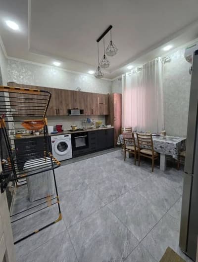 Продаю 3-х ком 1 соток на Буюк ипак йули Буз базар