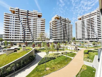 Жк инфинити | голден хаус| 4/13/16 Вид во двор 105квадрат