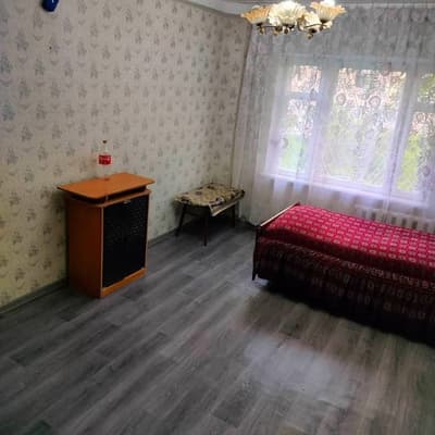 Спутник-15 1/1/5 Чистенькая,ДЁШЕВО!!! (42 000&)