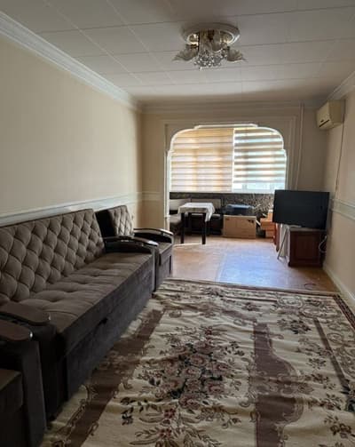 Продается в элитном районе Гагарина 2 х комнатная квартира