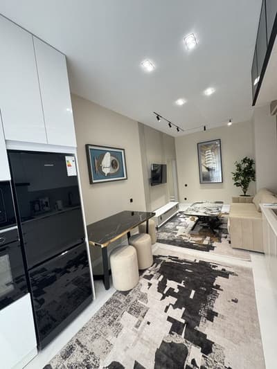 Квартира сотилади. ўзимники  янги навастройка ремонт қилинган