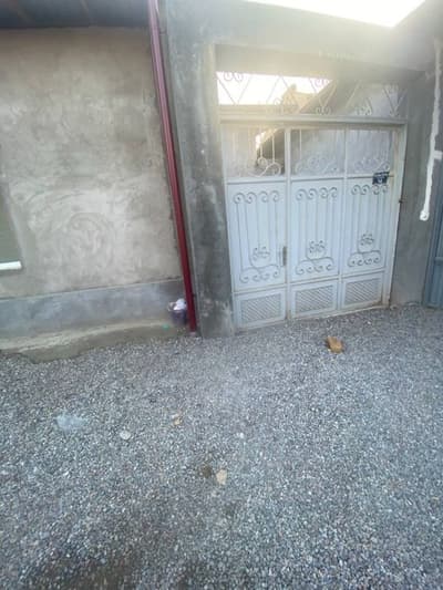 Uy arendaga beriladi,sotiladi 1.3 sotiq 4 xona