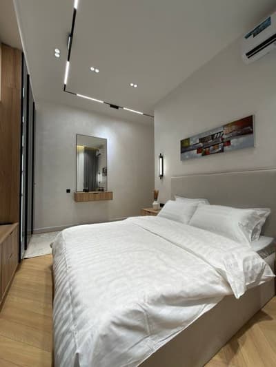 Яшнабадский район. 3х ком квартира. Новострйока. Жк Риёзий. 3/2/9 80м2