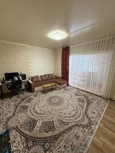 Продается 2хком в центре Яккасарай