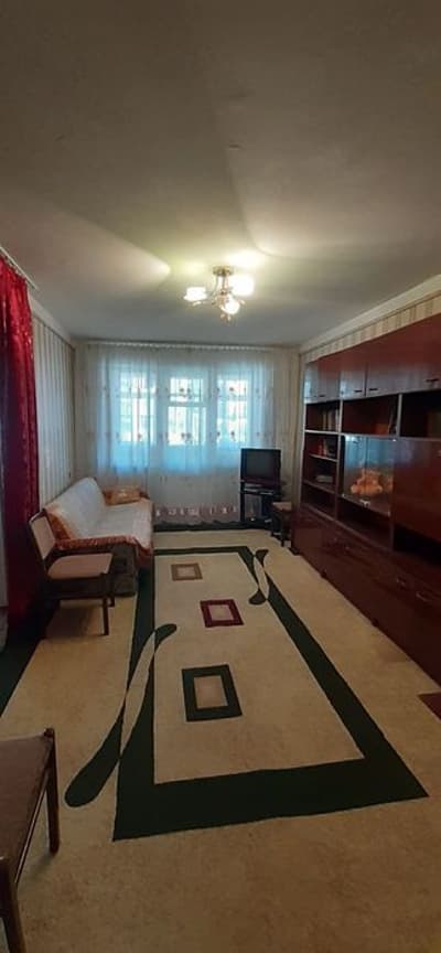 Продаётся 2-ух комнатная квартира в г.Наманган, 5 микрорайон, вагон