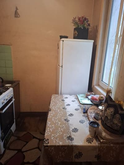 Сотилади Чилонор 6 кв 2/1/4.ОР. М Улуғбек  5 минут