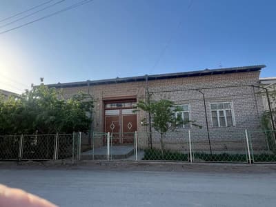 Ховли жой сотилади