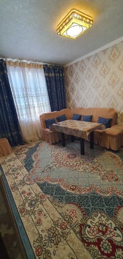 3 xonali Uy sotiladu