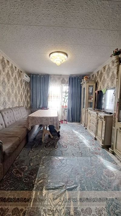 Продаю 3-х комнатную квартиру Янгихает Спутник 16а